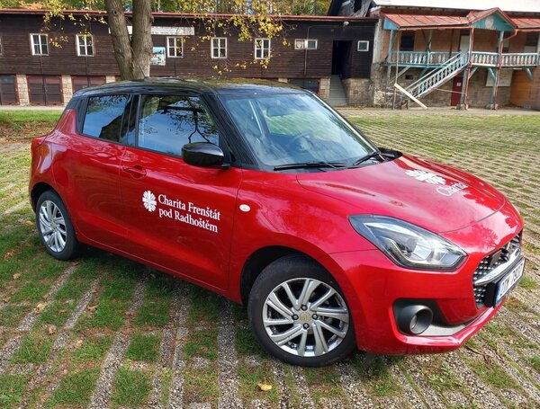 Automobil pro pečovatelskou službu_02